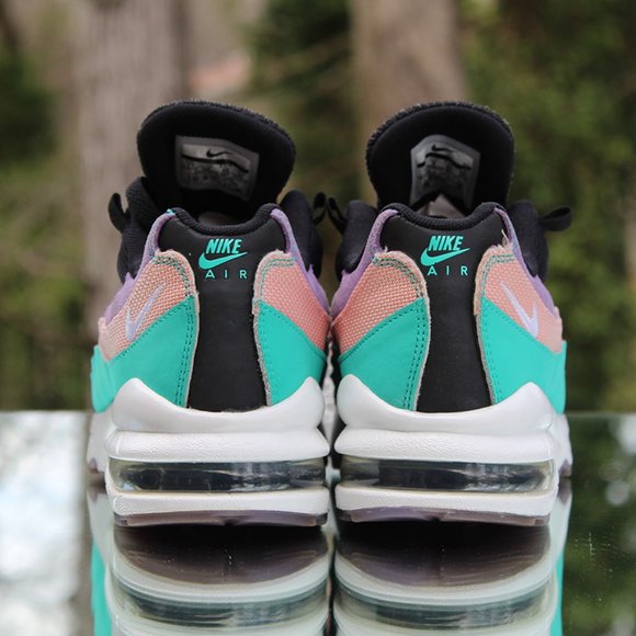 Nike Air Max 95 GS Have A Nike Day Size 7Y - Picture 9 of 12